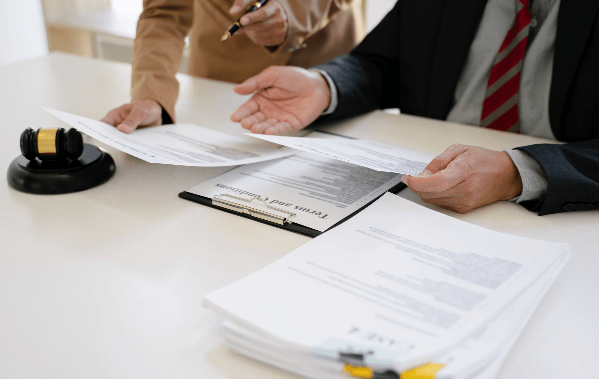 Transacciones Legales Servicios Legales por $100.000